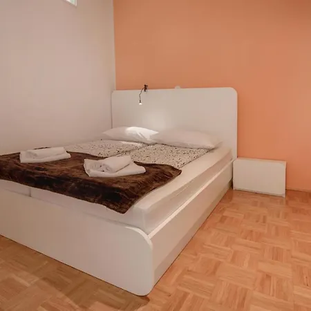 Stunning In Bohinjska Bistrica With 2 Bedrooms And Wifi Апартаменты